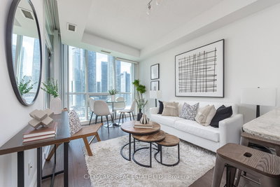 1901 - 18 Harbour St | Toronto | Image