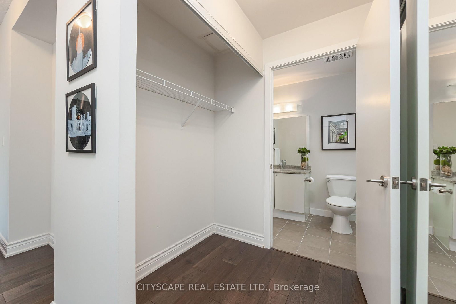 Condo for sale at 1901-18 Harbour Street, Toronto, Ontario, M5J 2Z6 - Waterfront Communities C1 - MLS: C12975424