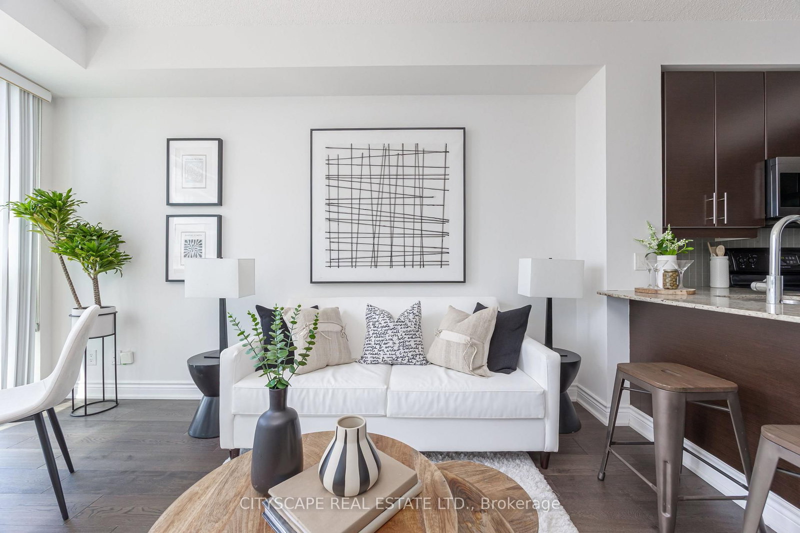 Condo for sale at 1901-18 Harbour Street, Toronto, Ontario, M5J 2Z6 - Waterfront Communities C1 - MLS: C12975424