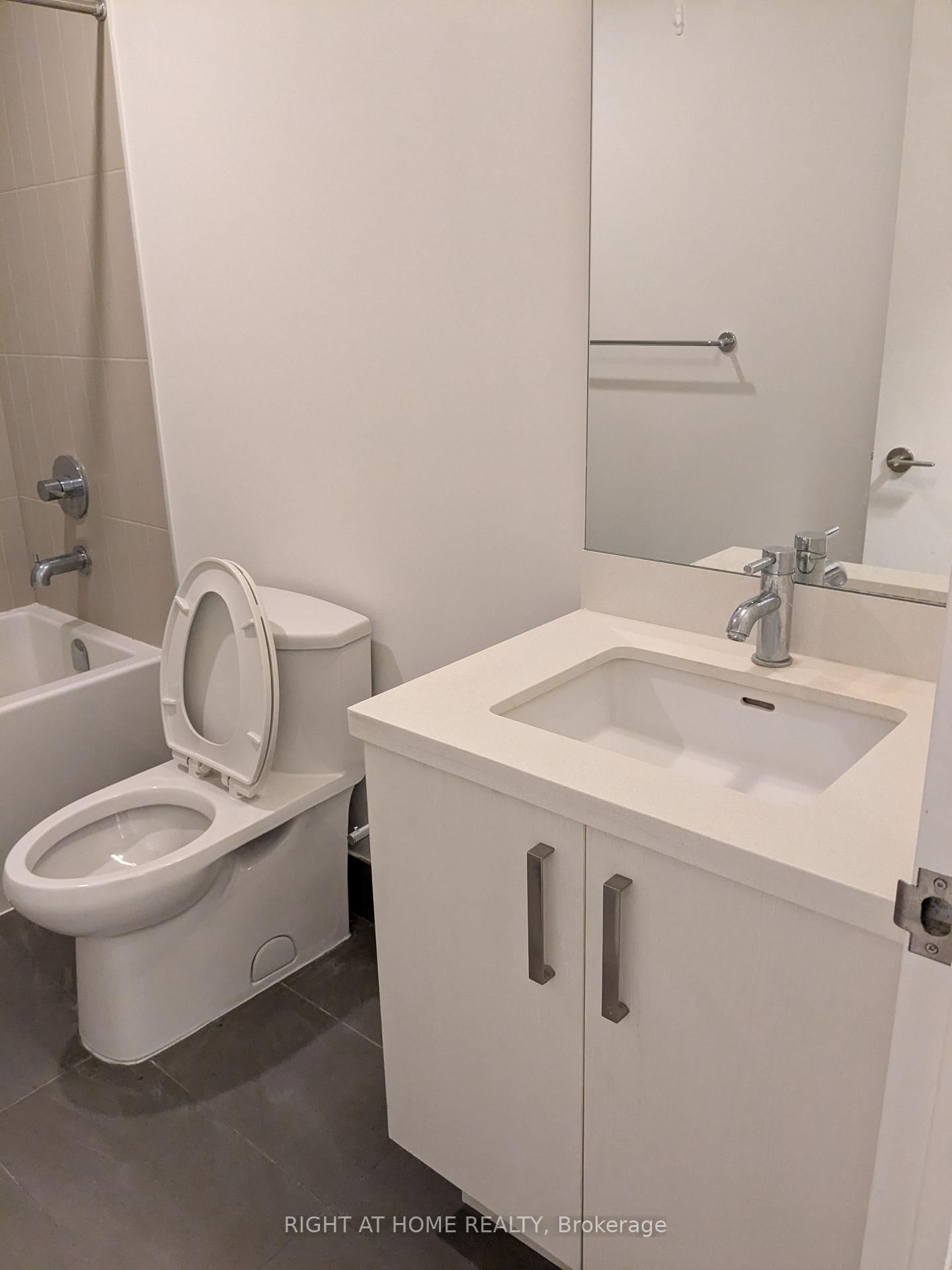 455 FRONT Street E, Unit N604 - Photo 8