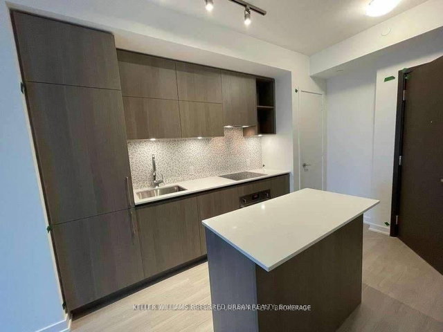 4506 - 1 Yorkville Avenue