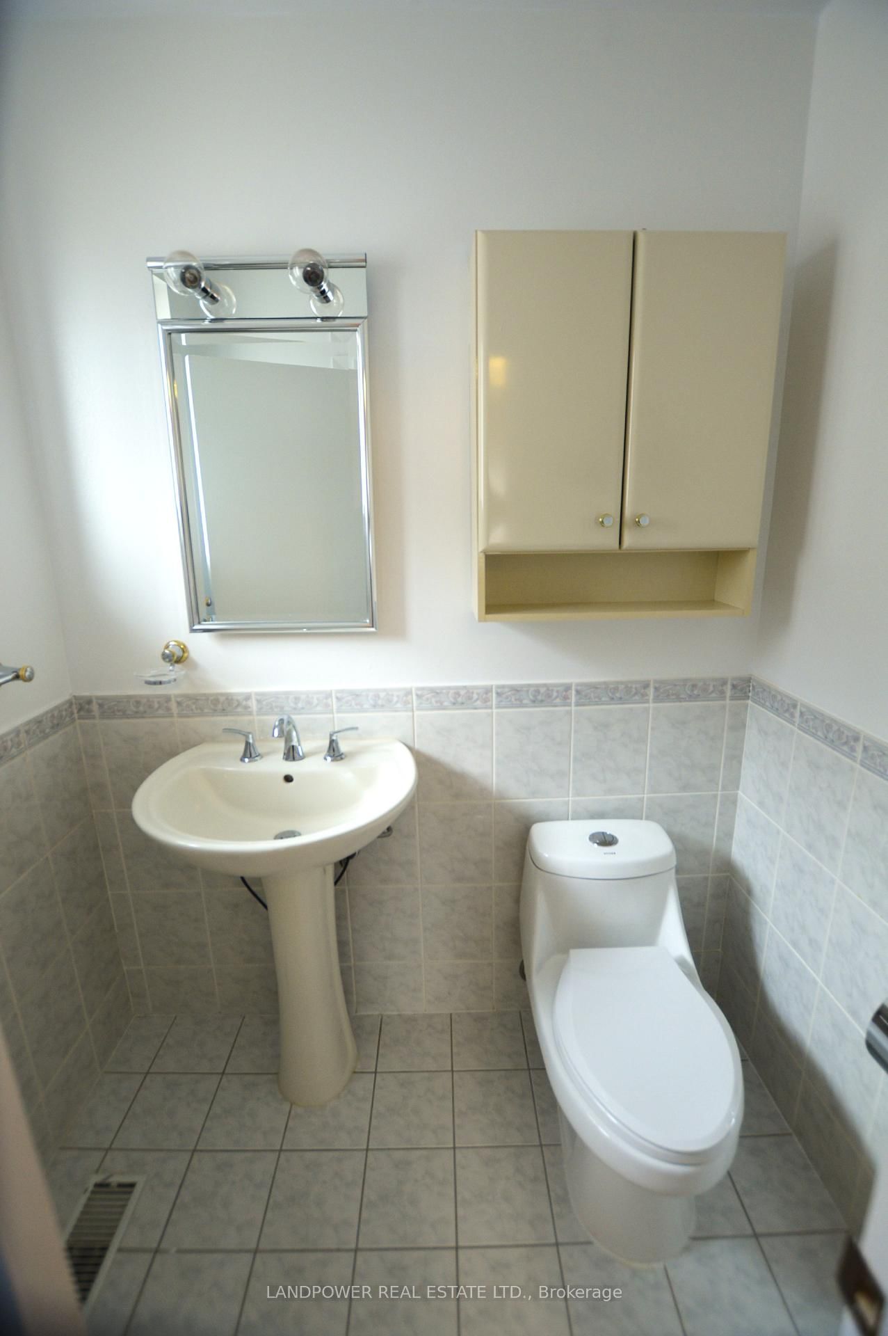 Detached House for sale at 93 Clansman Boulevard, Toronto, Ontario, M2H 1X7 - Hillcrest Village - MLS: C12976002