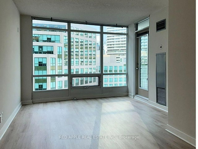 1512 - 361 Front Street W