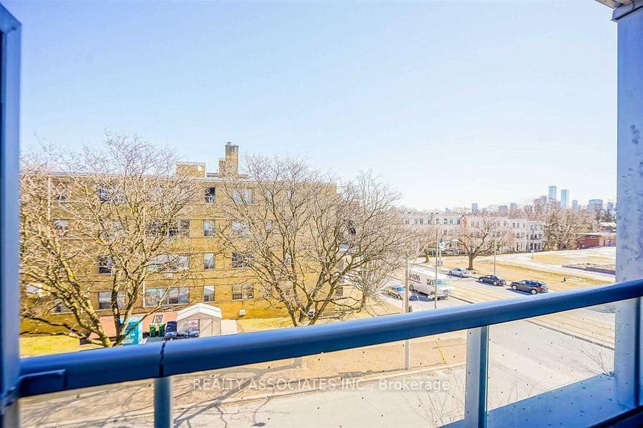 6 Parkwood Avenue, Unit 307 - Photo 12