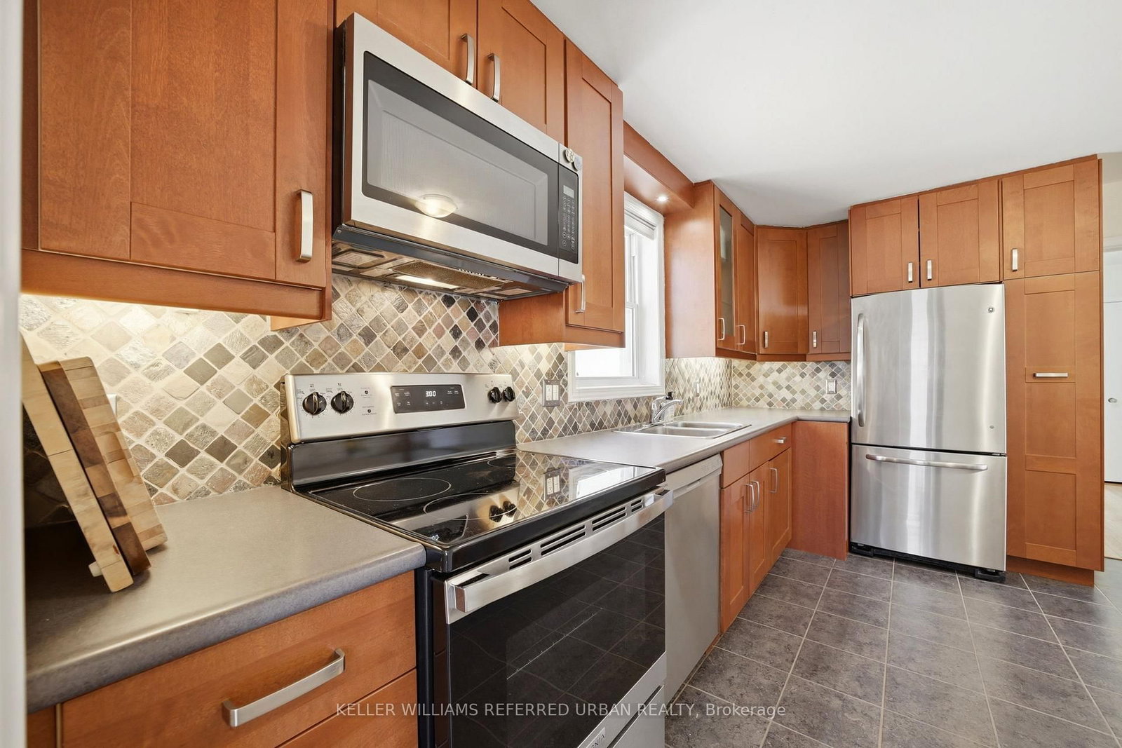 Detached House for sale at 213 Franklin Avenue, Toronto, Ontario, M2N 1C8 - Lansing-Westgate - MLS: C12976446