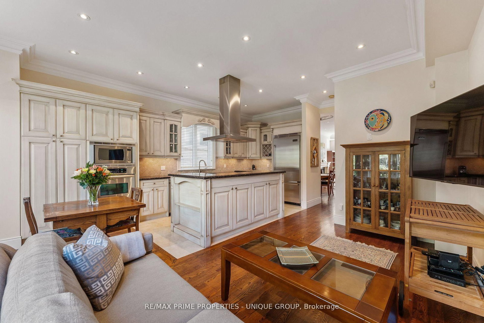 Detached House for sale at 276 Greenfield Avenue, Toronto, Ontario, M2N 3E5 - Willowdale East - MLS: C12976548