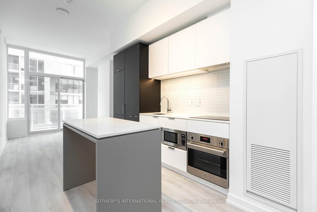 403 - 33 Helendale Avenue