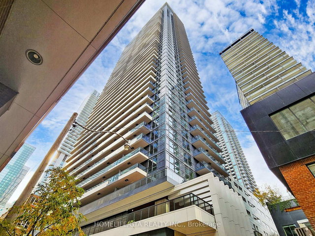 4102 - 38 Widmer Street