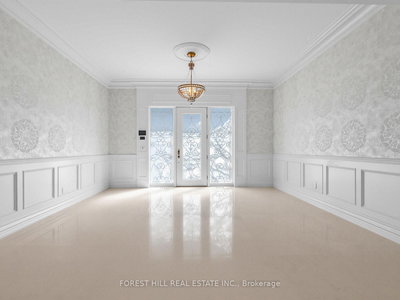 8 Colvestone Road, Toronto, Ontario image-0-4