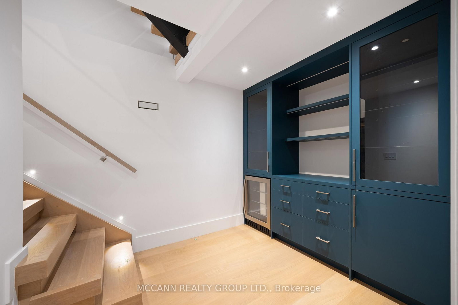 Detached House for sale at 64 Glengowan Road, Toronto, Ontario, M4N 1G4 - Lawrence Park South - MLS: C12977114