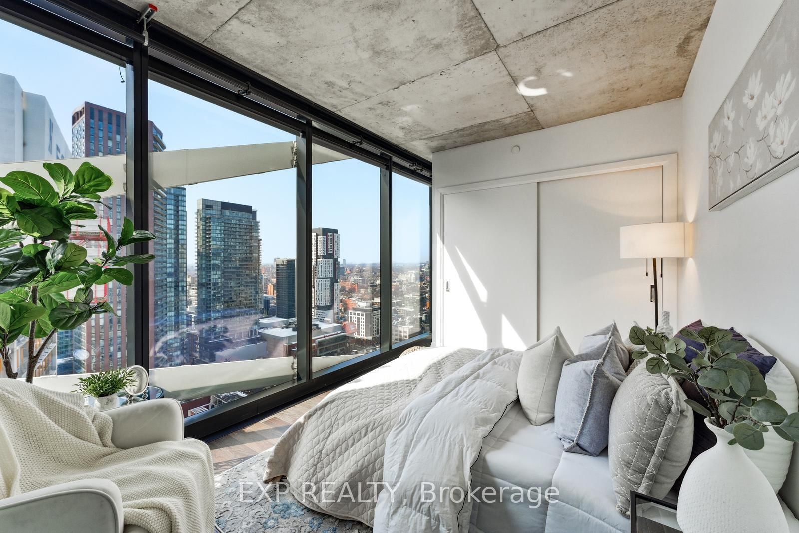 Condo for sale at 2906-224 King Street, Toronto, Ontario, M5H 0A6 - Waterfront Communities C1 - MLS: C12977208