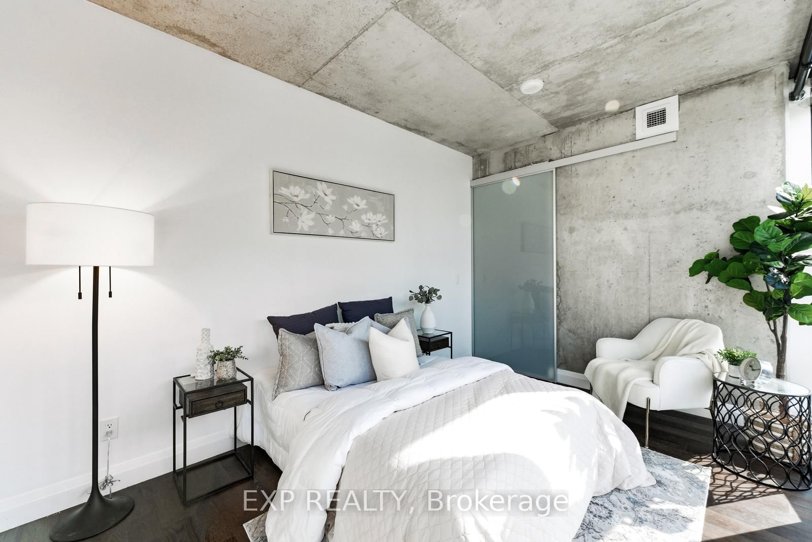 Condo for sale at 2906-224 King Street, Toronto, Ontario, M5H 0A6 - Waterfront Communities C1 - MLS: C12977208