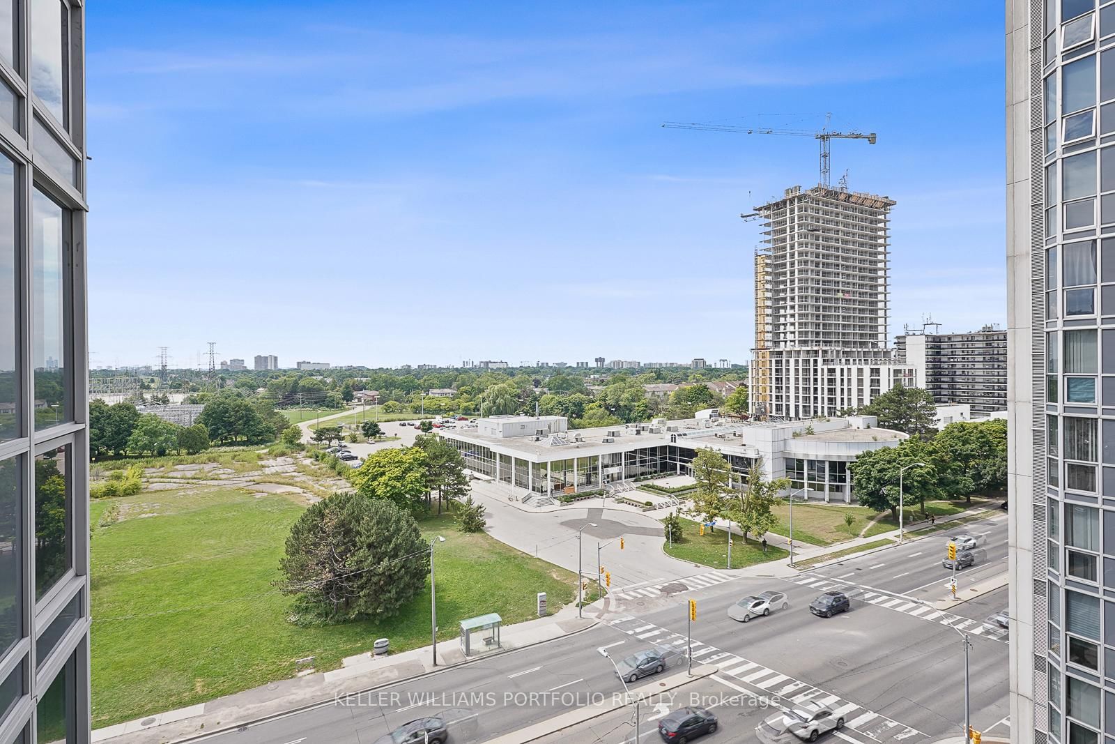 5791 Yonge Street, Unit 1005 - Photo 27