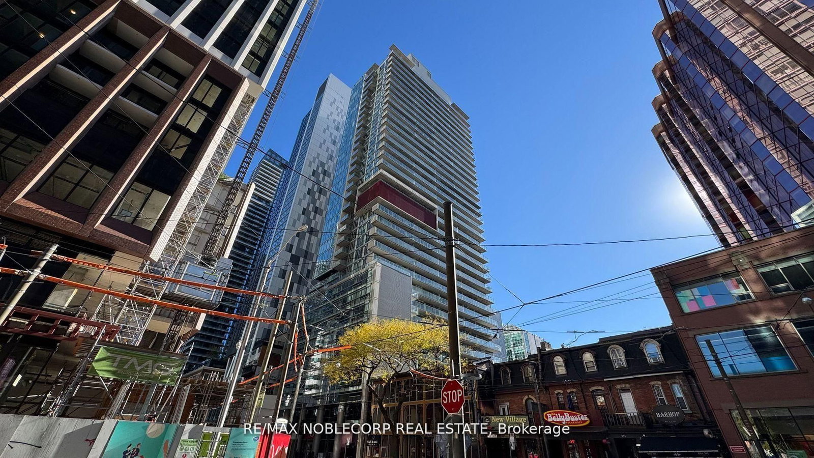 375 King Street W, Unit 810