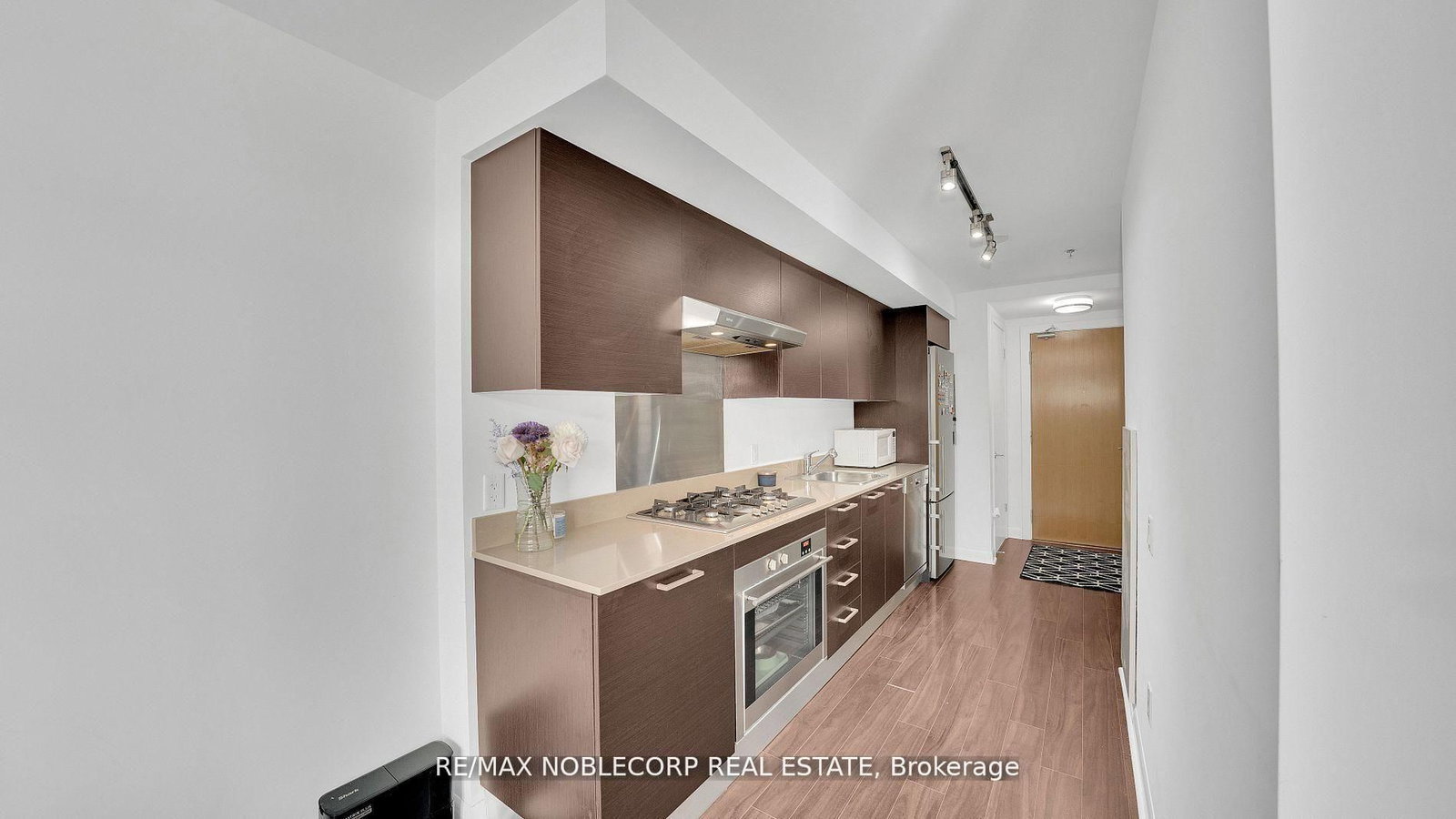 Condo for sale at 810-375 King Street, Toronto, Ontario, M5V 1K1 - Waterfront Communities C1 - MLS: C12977510