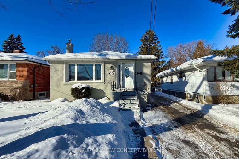 home for lease on 186 Hendon Avenue