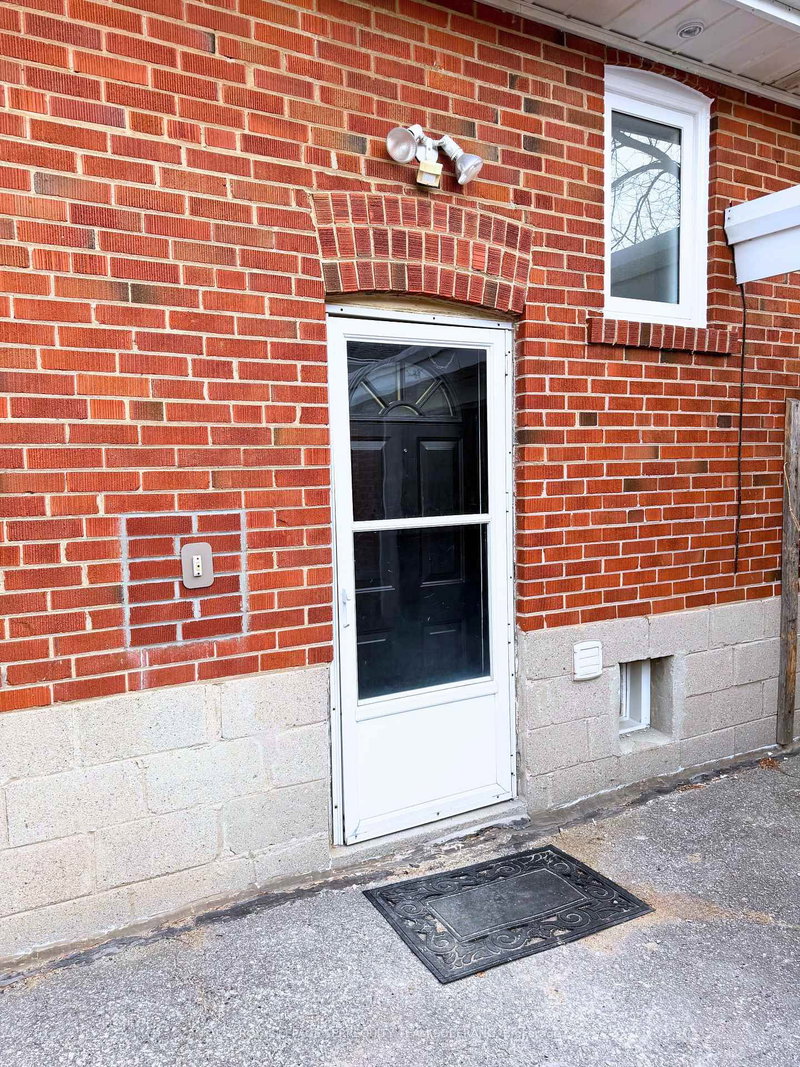 BSMT - 41 Bainbridge Ave, Toronto, M3H 2J8 | Image 2