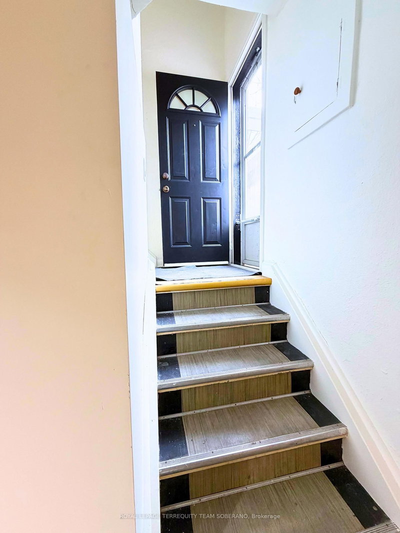 BSMT - 41 Bainbridge Ave, Toronto, M3H 2J8 | Image 3