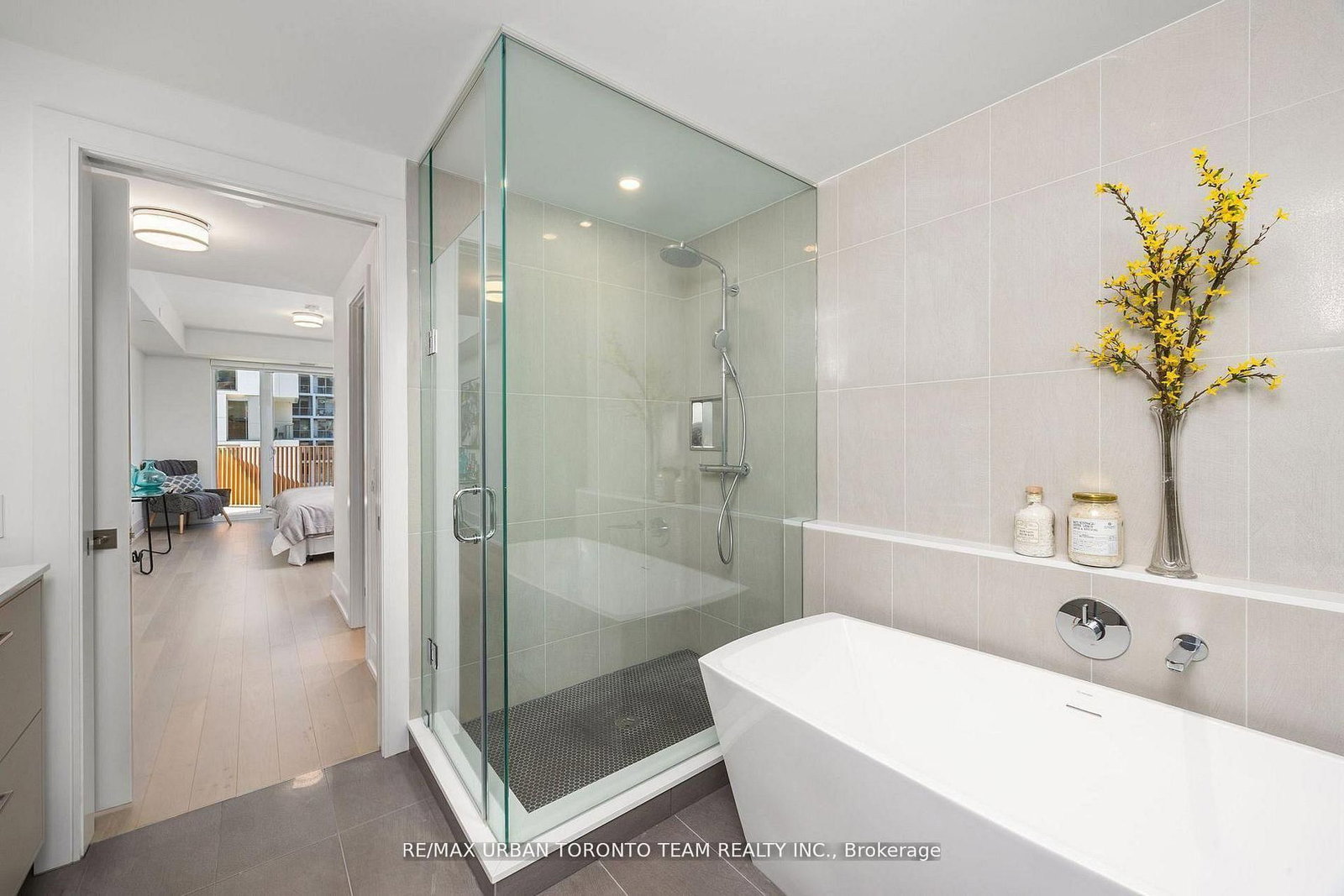 Condo for sale at 415-155 Merchants' Wharf, Toronto, Ontario, M5A 0Y4 - Waterfront Communities C8 - MLS: C12978032