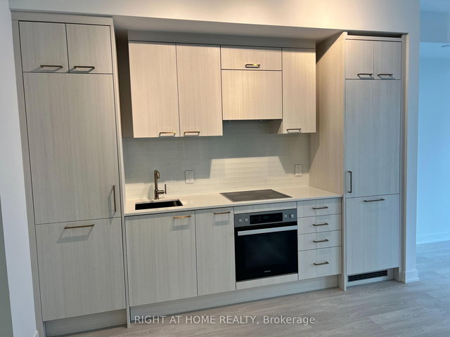 1101 - 634 Church Street