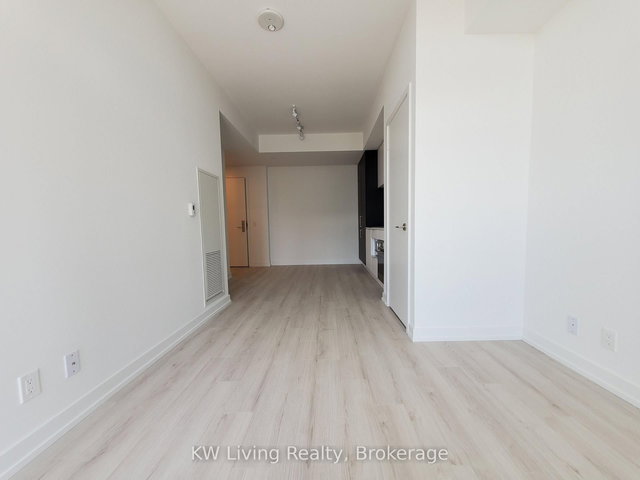 2906 - 33 Helendale Avenue