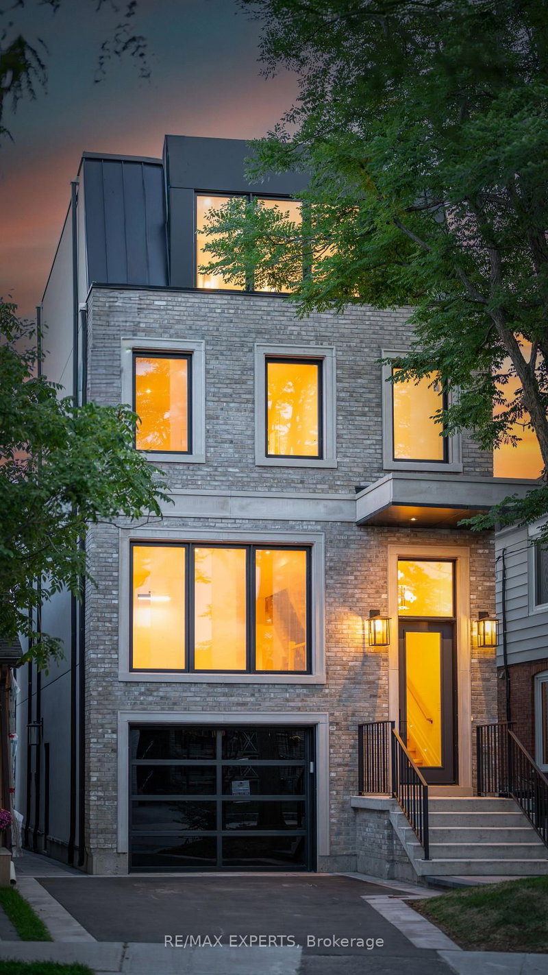 15 Holland Park Ave, Toronto, M6C 1M2 | Image 2