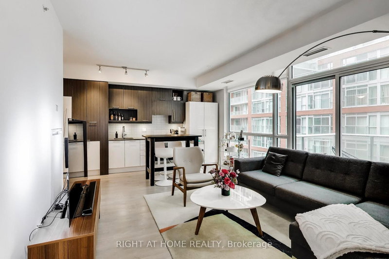 416 - 30 Nelson St, Toronto, M5V 0H5 | Image 2