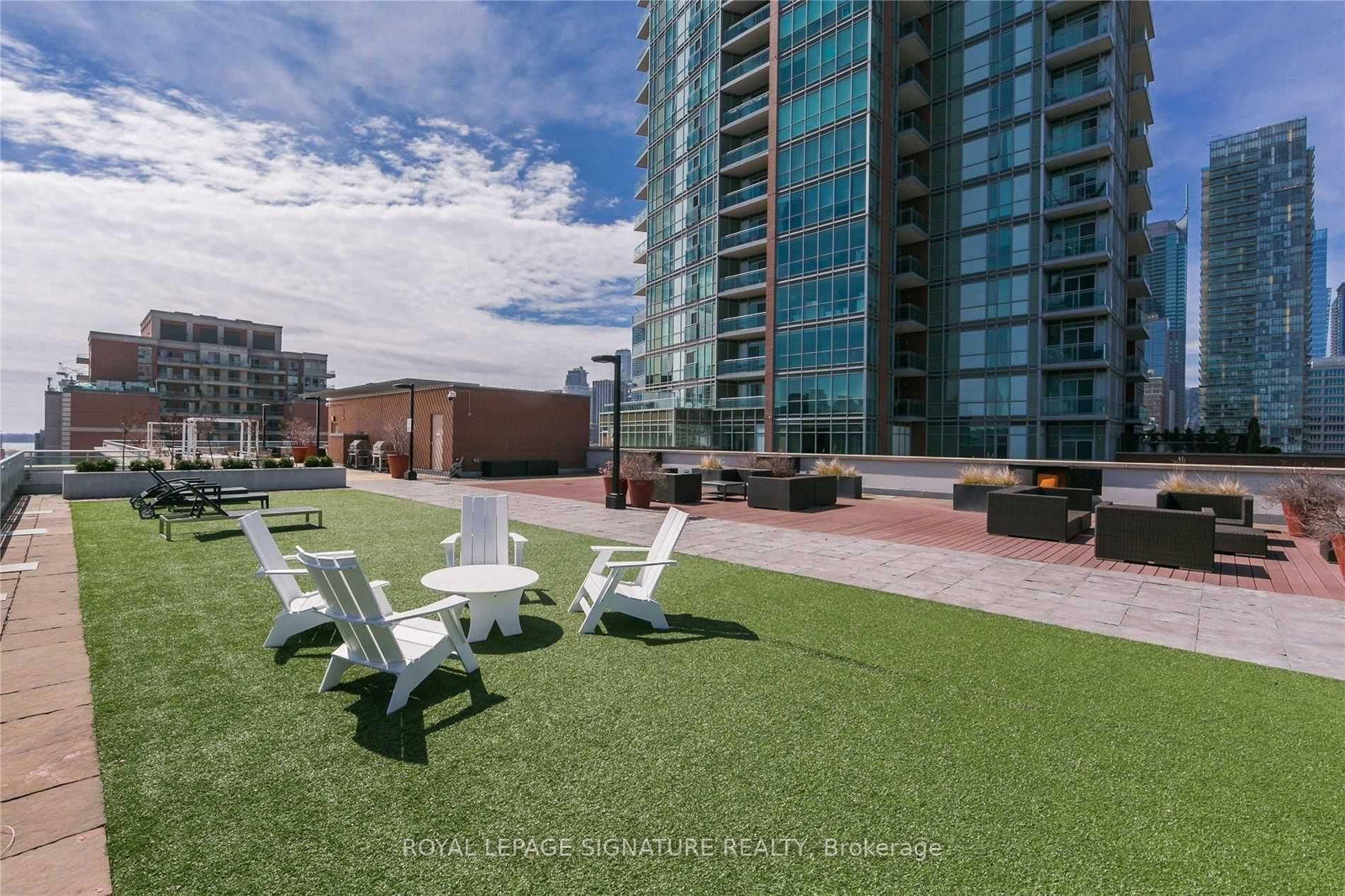 112 George Street, Unit S708 - Photo 25