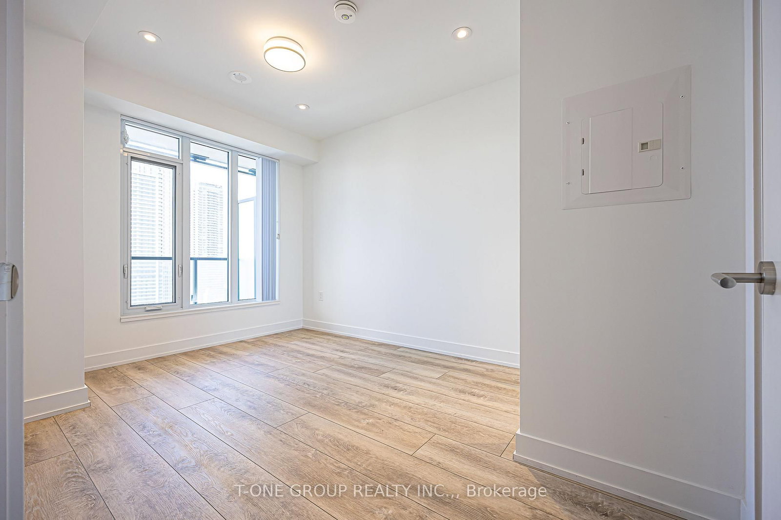 575 Bloor Street E, Unit 2810 - Photo 13