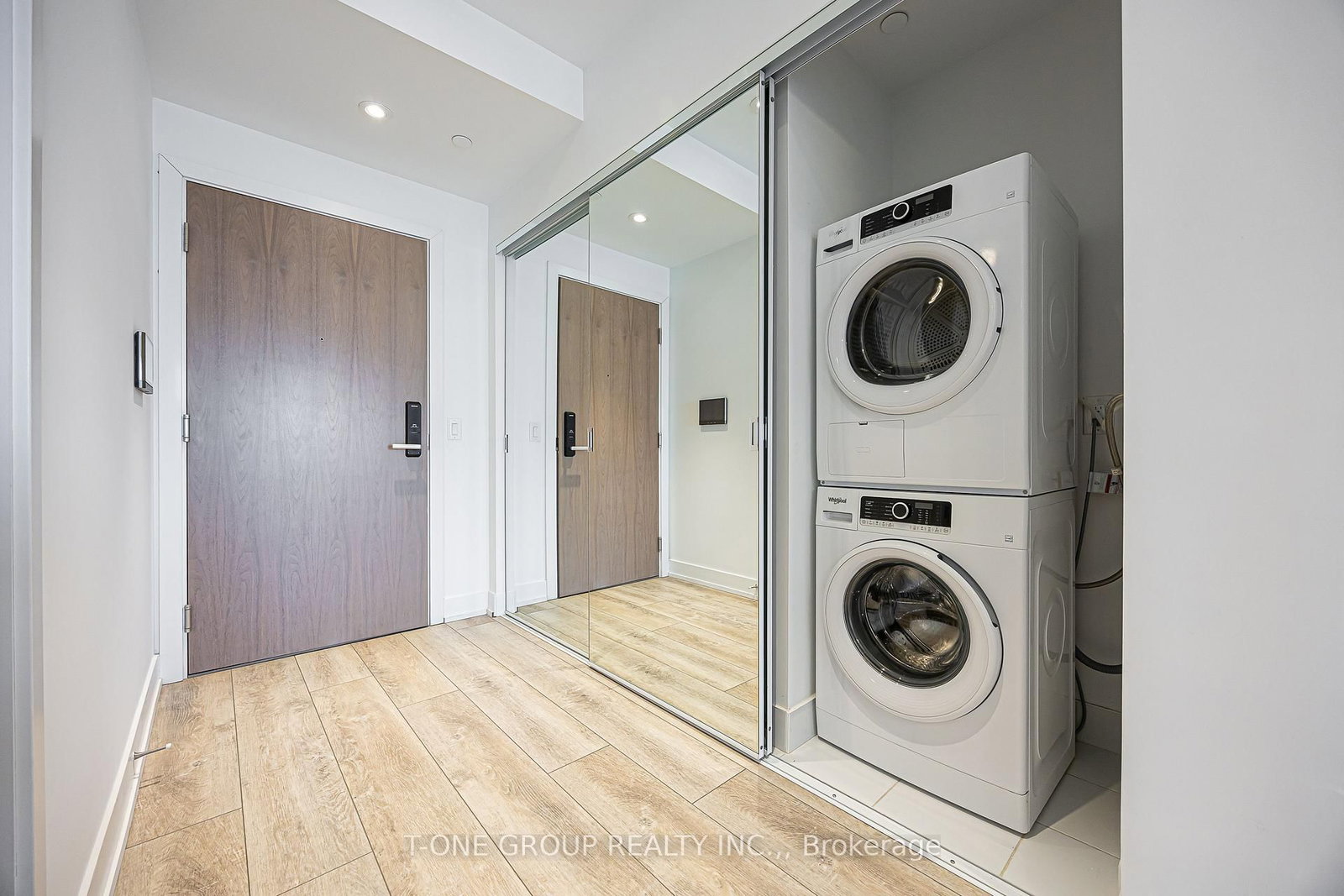 575 Bloor Street E, Unit 2810 - Photo 20