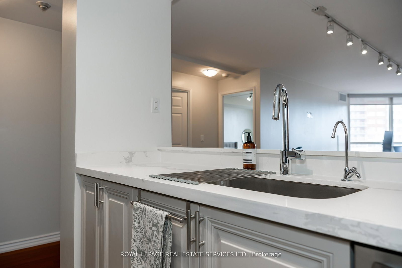 7 Concorde Place, Unit 212 - Photo 12