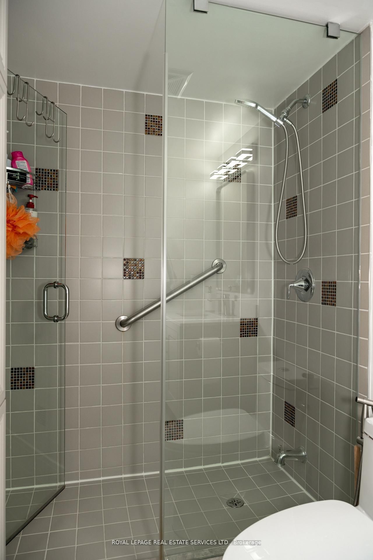 7 Concorde Place, Unit 212 - Photo 15