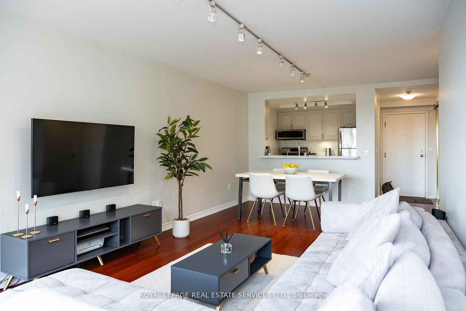 7 Concorde Place, Unit 212 - Photo 24