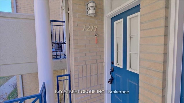 1217 - 28 Sommerset Way