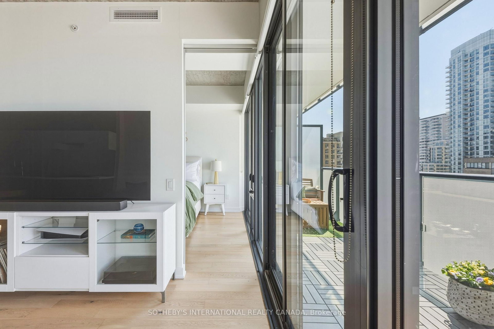 185 Roehampton Avenue, Unit 1101 - Photo 16