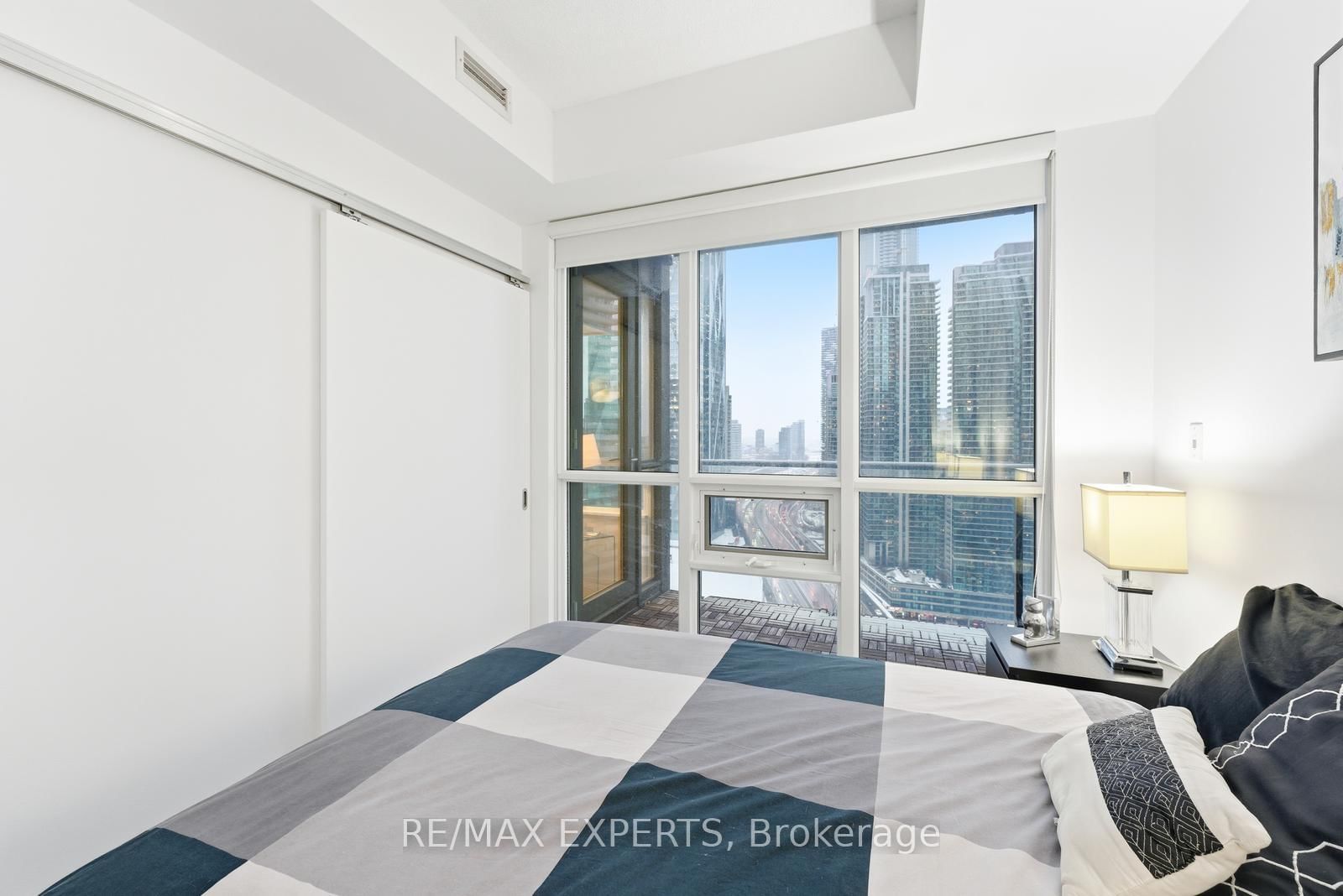 55 Bremner Boulevard, Unit 2405 - Photo 19