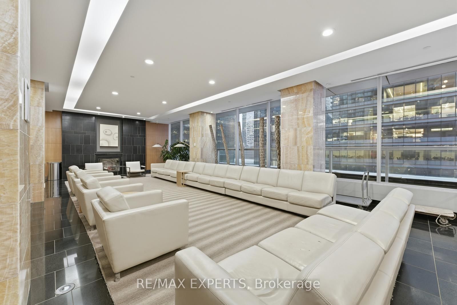 55 Bremner Boulevard, Unit 2405 - Photo 31