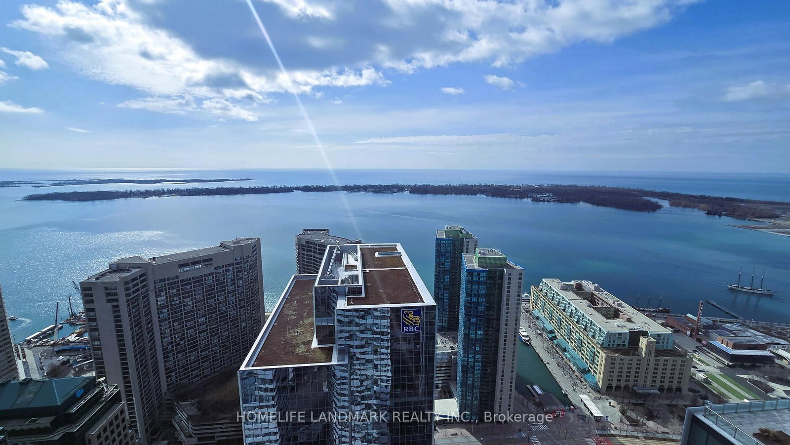 Luxury 1+1 Bedroom Unit With Breathtaking Lake & City Views At The Harbour Plaza. Freshly Painted, Move-In Ready. Spacious 633 SQ. Clear, Unobstructed Water Views and Lots of Natural Sunlight from the 55th Floor in Highly-Sought after Harbour Plaza Building.Direct Access to PATH: Connecting to Underground Subway, GO Station, Airport Buses, and Downtown Core without the need to step outside. Minutes to CN Tower, Union Station, Rogers Centre, Harbourfront, Financial District, Entertainment District, shops, restaurants, and cultural attractions. Building amenities include 24-Hr Concierge, Fully Equipped Gym, Indoor Pool, Billiards Room, Party and Meeting Spaces, Outdoor Patio, and Indoor Children's Playground.