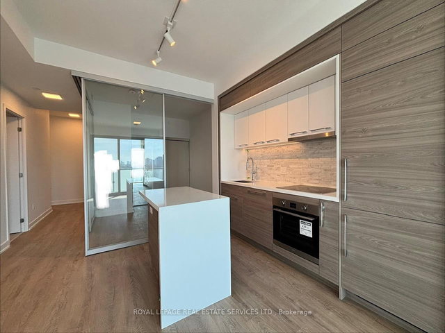 1609 - 29 Green Trail Court