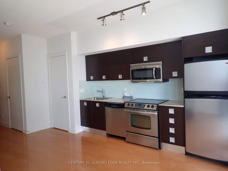 1912 - 33 Charles St, Toronto, M4Y 0B7 | Image 3