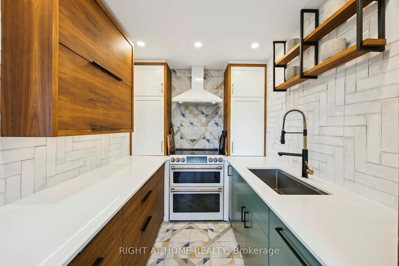 57 Neptune Drive, Unit 103 - Photo 11