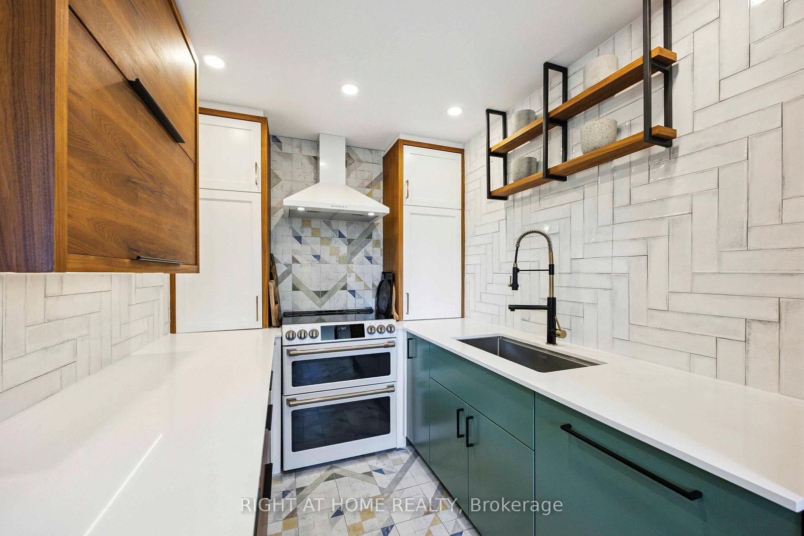 57 Neptune Drive, Unit 103 - Photo 15