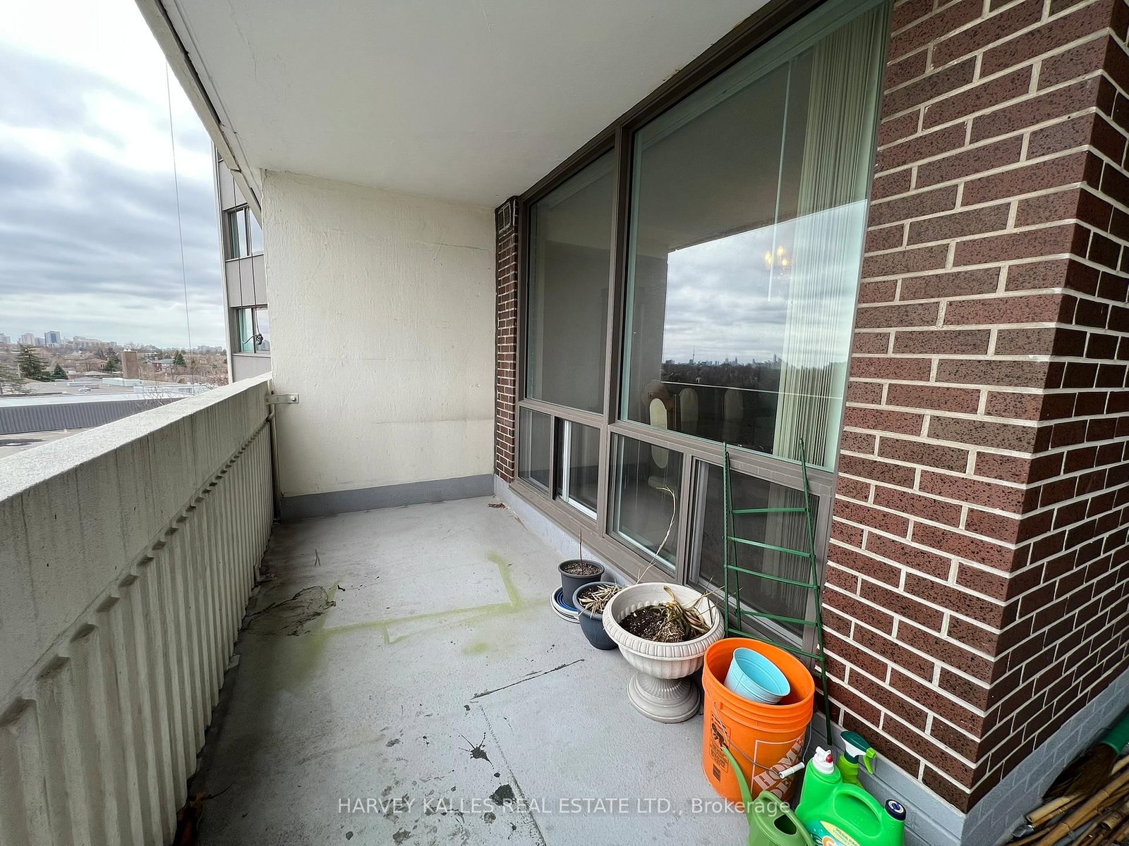 150 Neptune Drive, Unit 704 - Photo 24