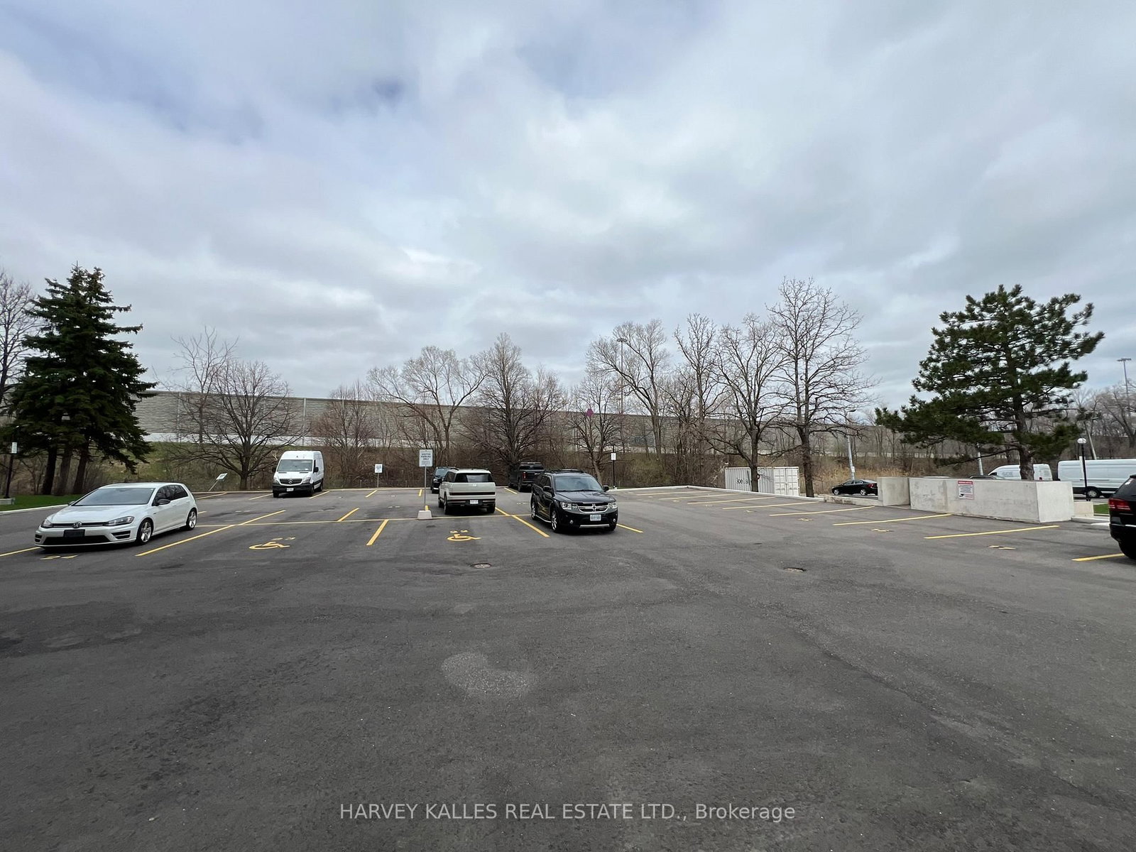 150 Neptune Drive, Unit 704 - Photo 25