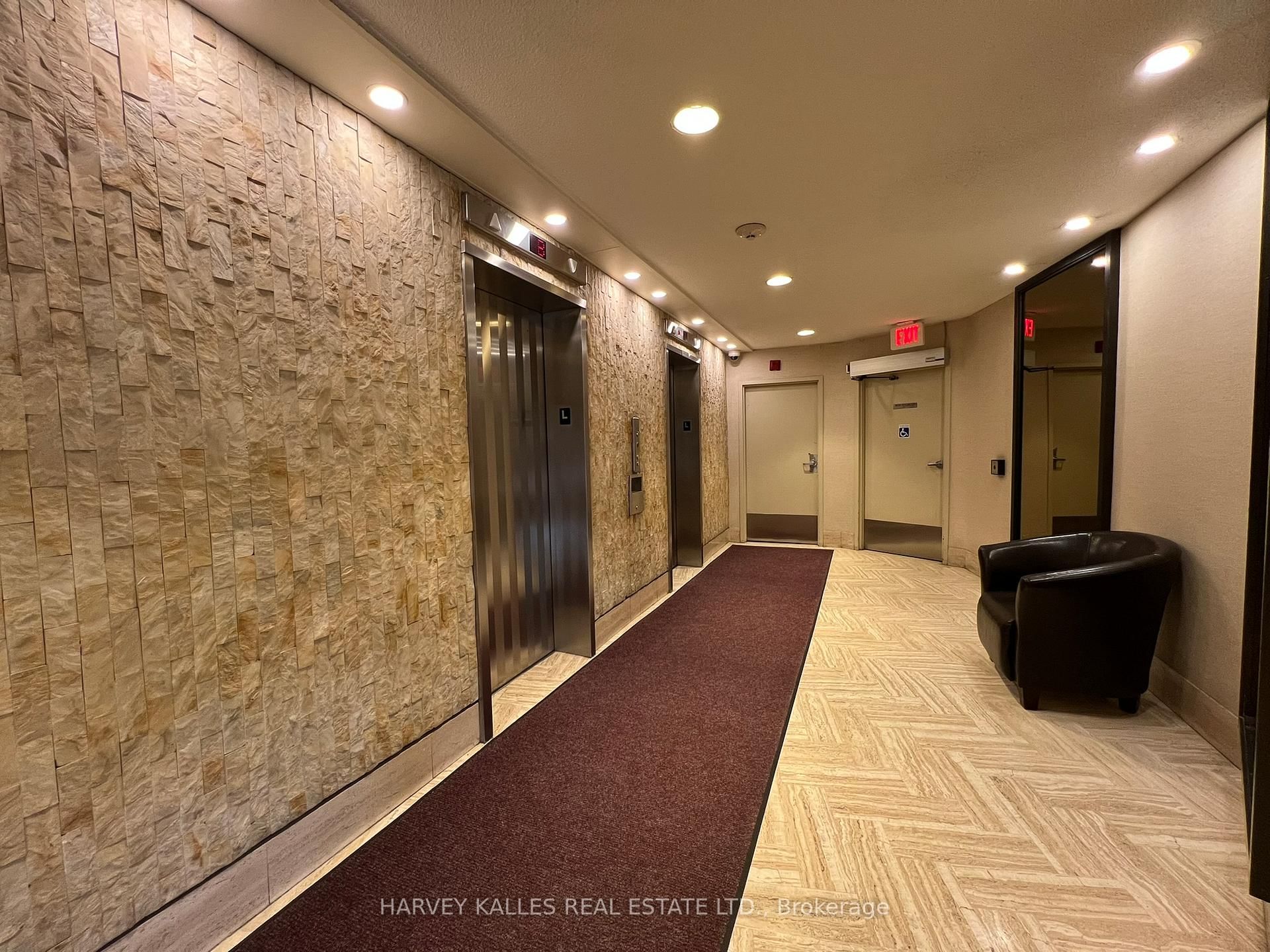 150 Neptune Drive, Unit 704
