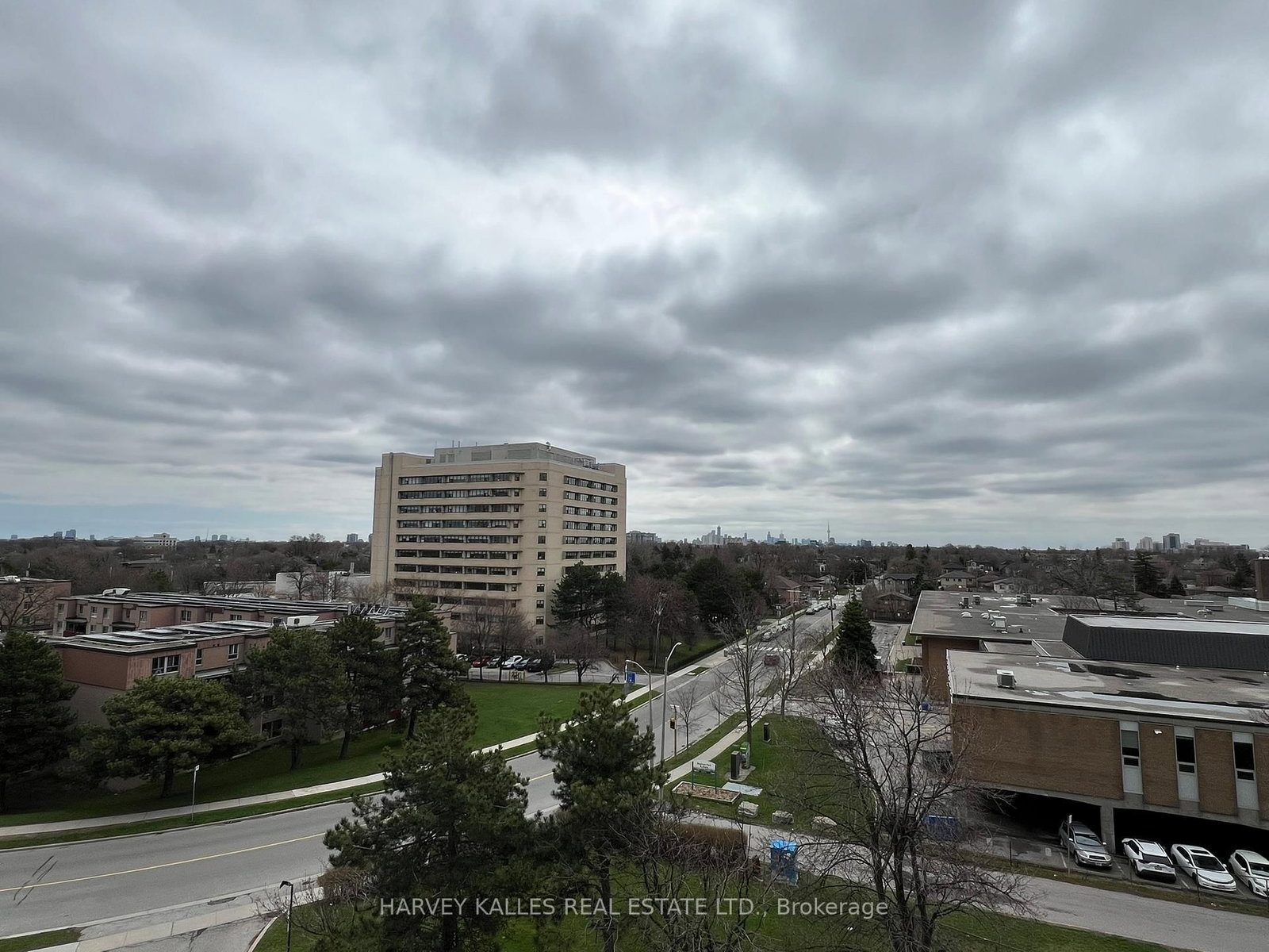 150 Neptune Drive, Unit 704 - Photo 9