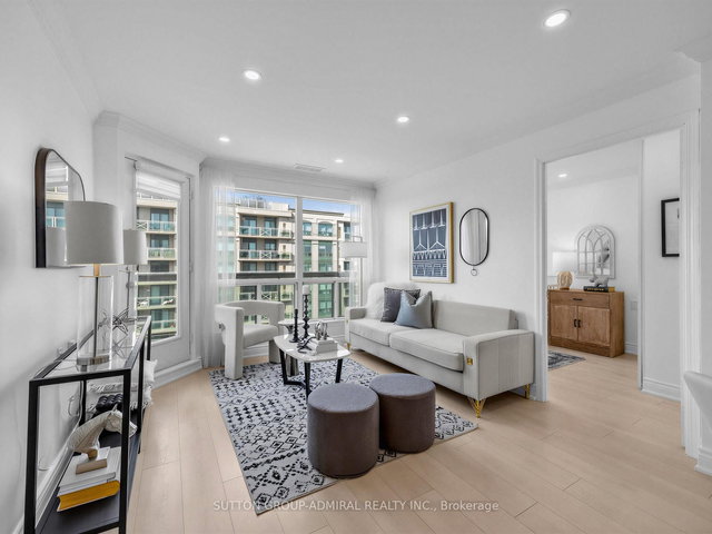 712 - 935 Sheppard Avenue W