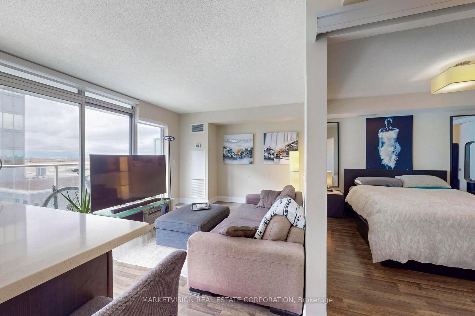 565 Wilson Avenue, Unit 806 - Photo 14