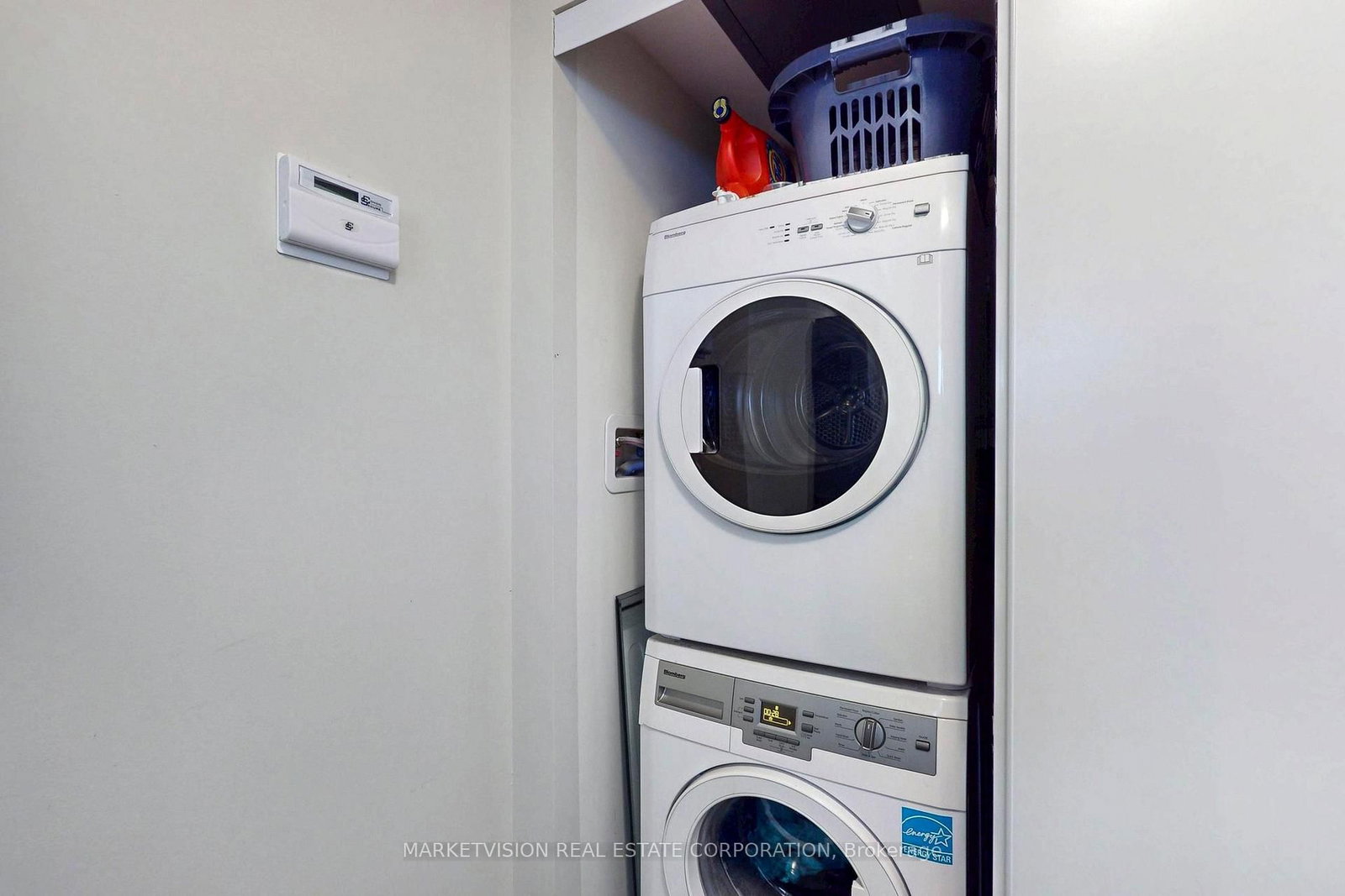 565 Wilson Avenue, Unit 806 - Photo 21