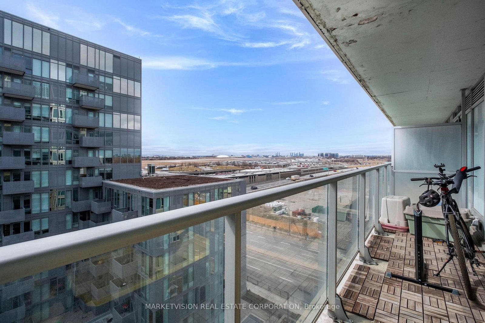 565 Wilson Avenue, Unit 806 - Photo 25